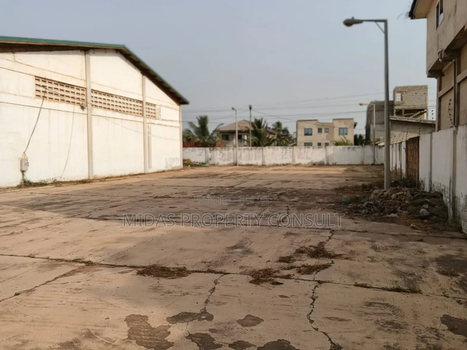 Commercial Office Space,Warehouse, Showroom for Sale at Tema Comm 25