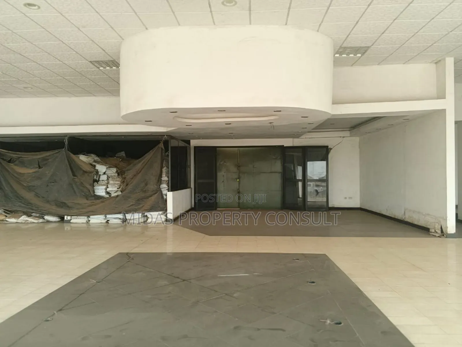 Commercial Office Space,Warehouse, Showroom for Sale at Tema Comm 25