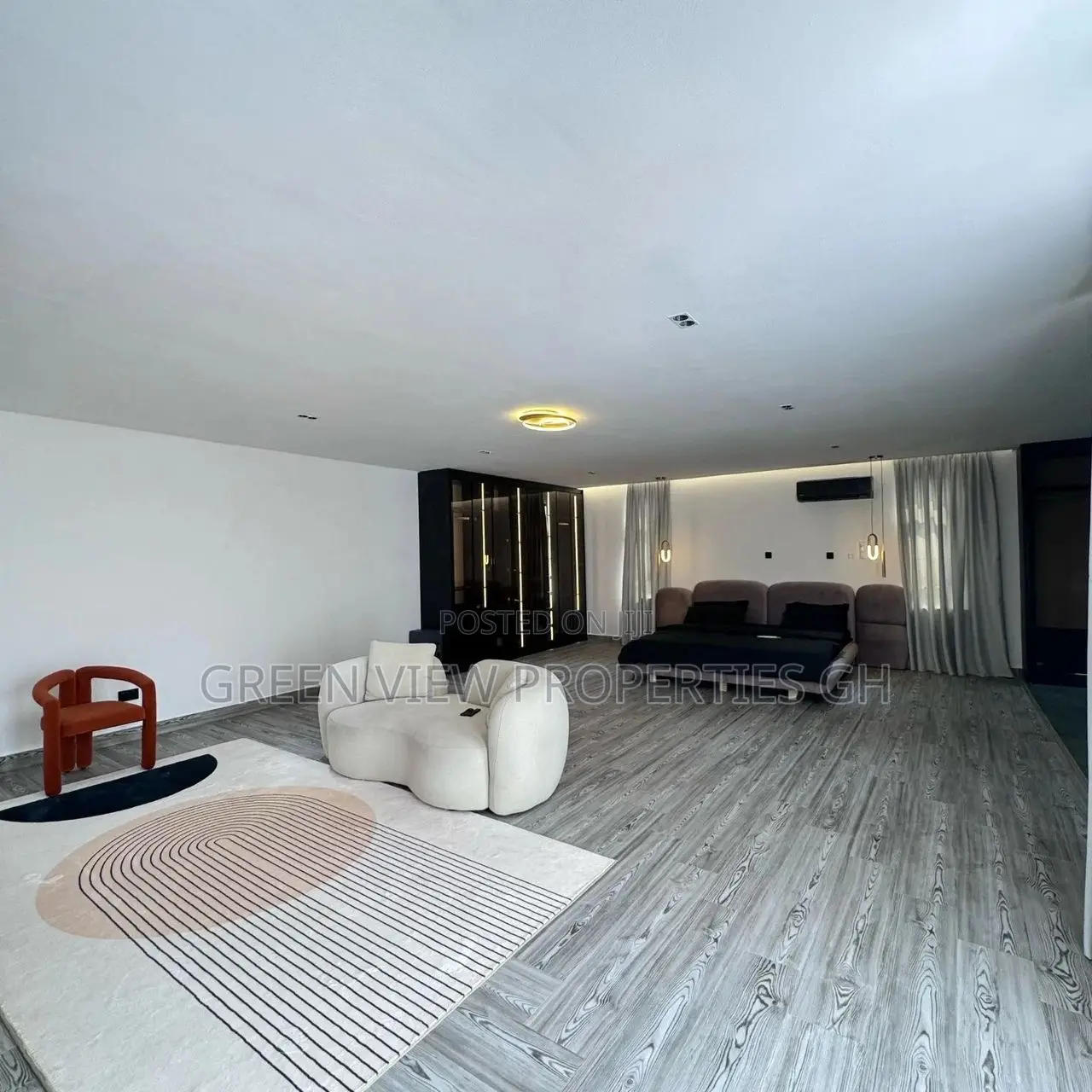 Furnished 5bdrm Duplex in East Legon for sale