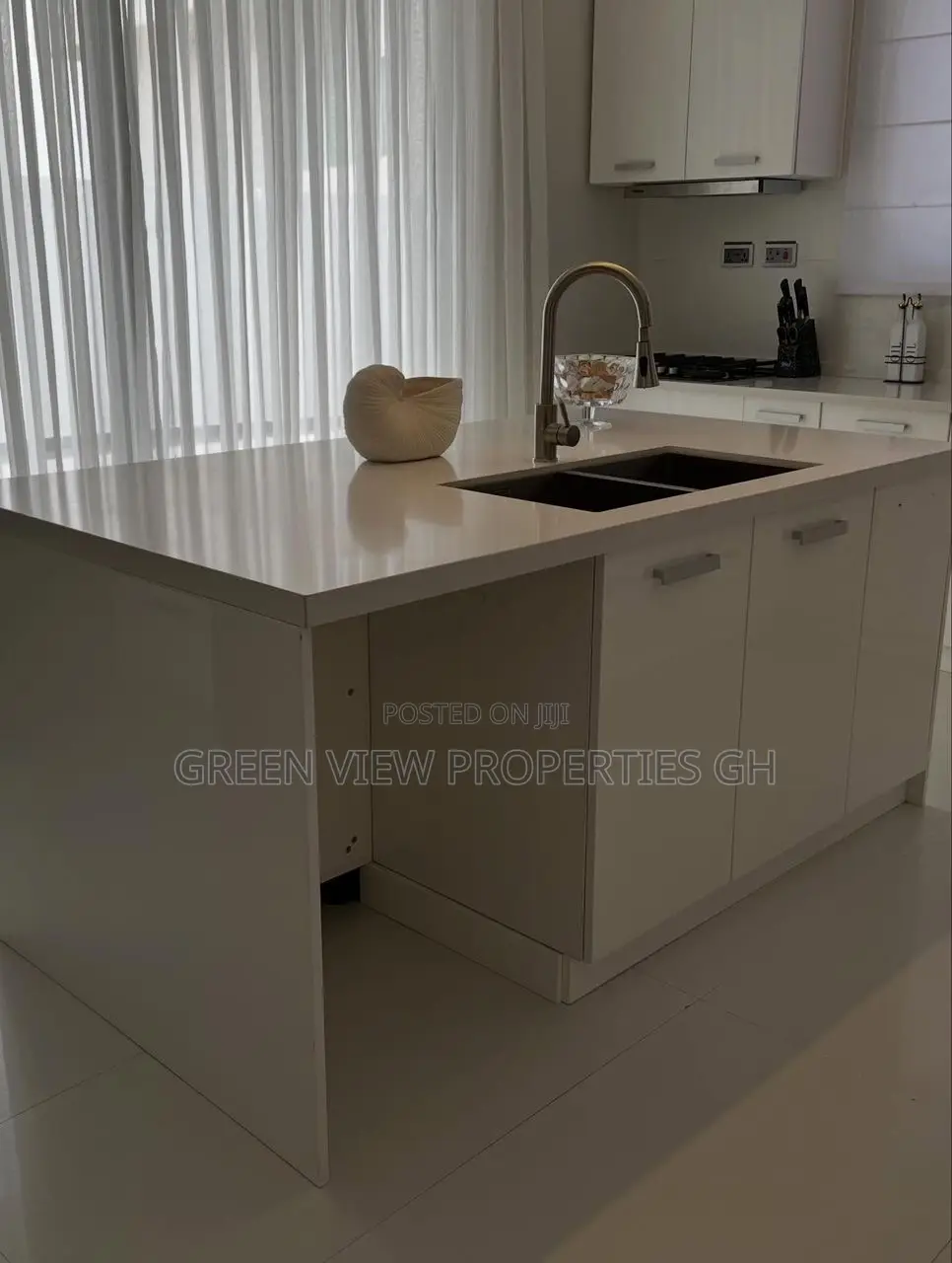 Furnished 4bdrm Duplex in East Legon for sale
