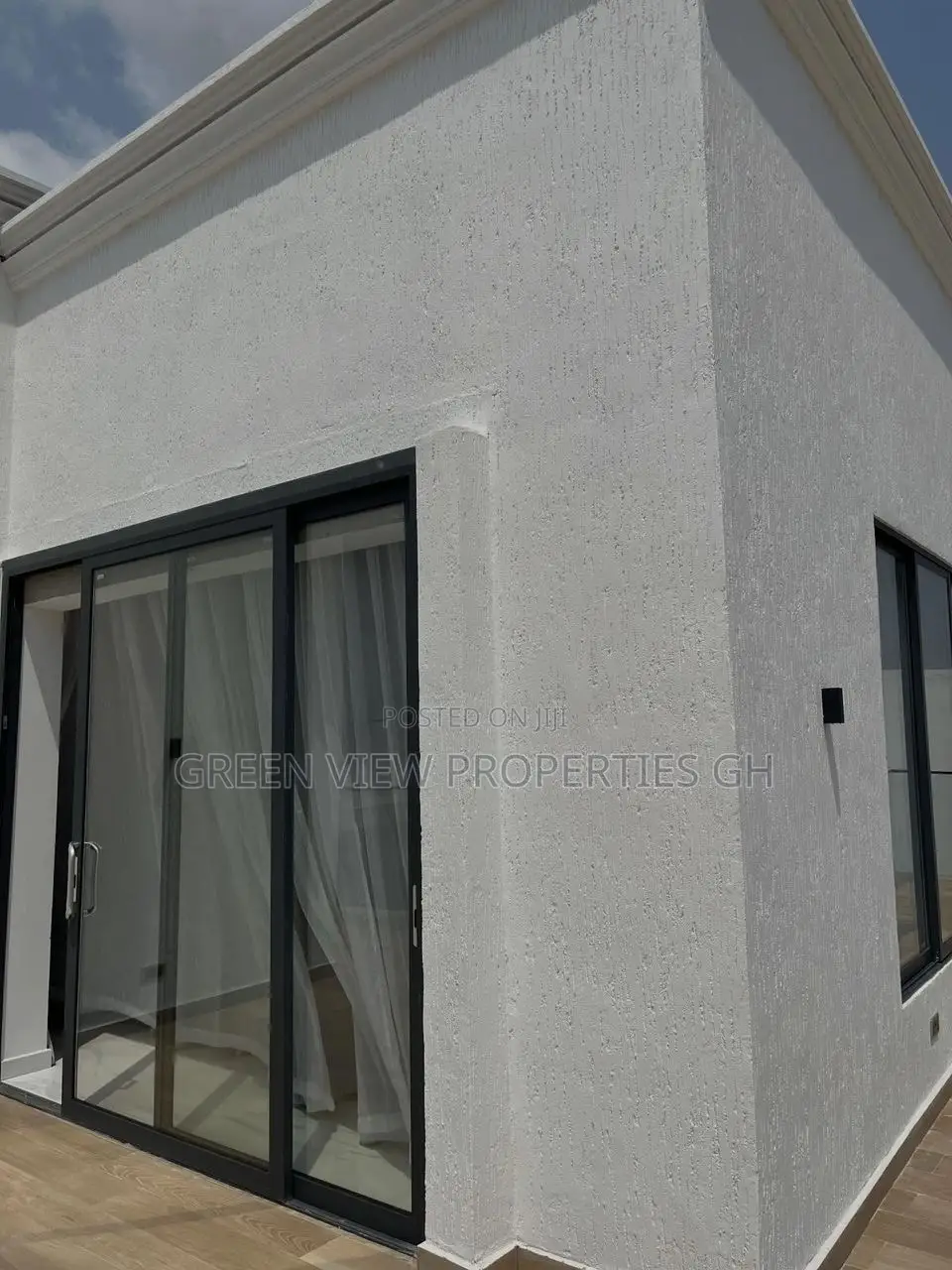 Furnished 4bdrm Duplex in East Legon for sale
