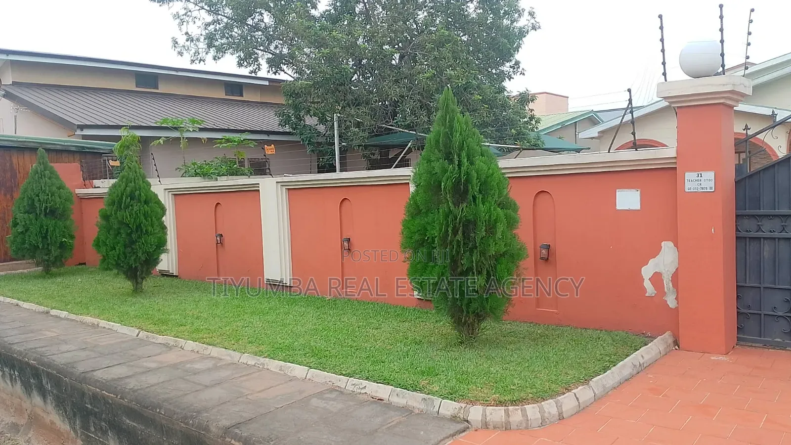 6bdrm House in Tiyumba Real Estate, West Legon for rent