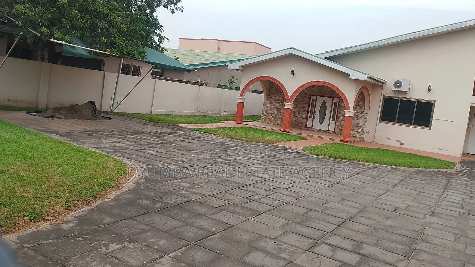6bdrm House in Tiyumba Real Estate, West Legon for rent