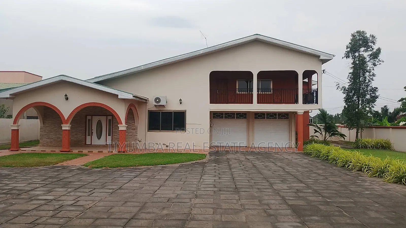 6bdrm House in Tiyumba Real Estate, West Legon for rent