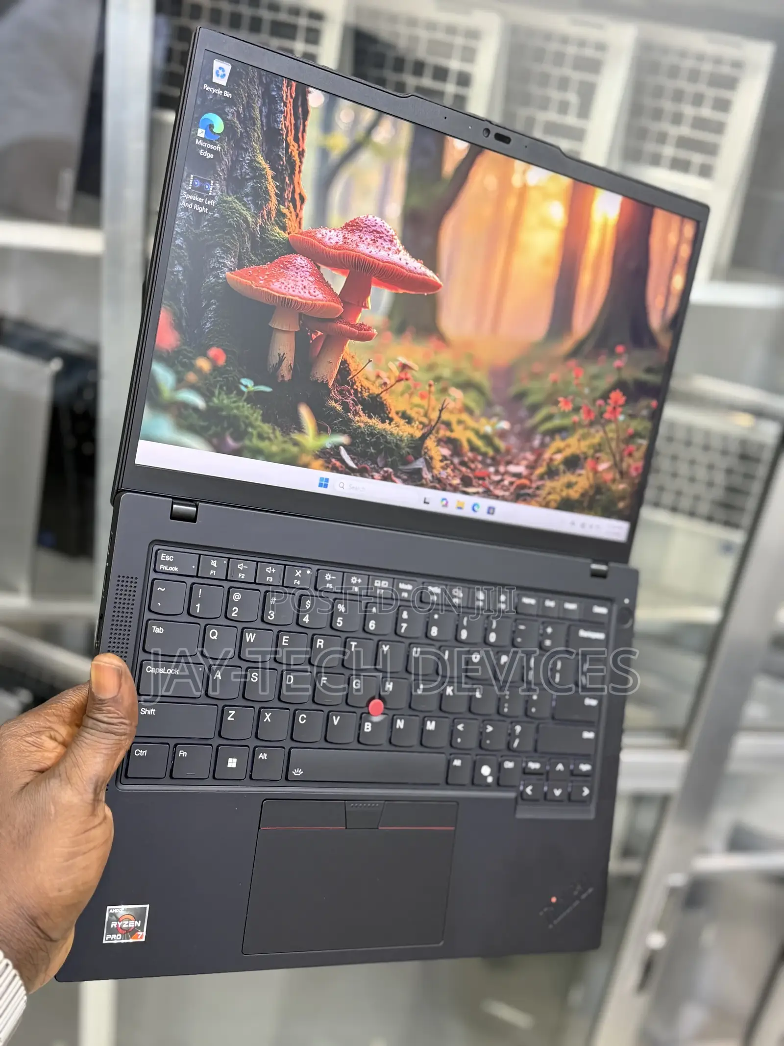 Laptop Lenovo ThinkPad T14 G4 32GB AMD Ryzen 7 SSD 1T