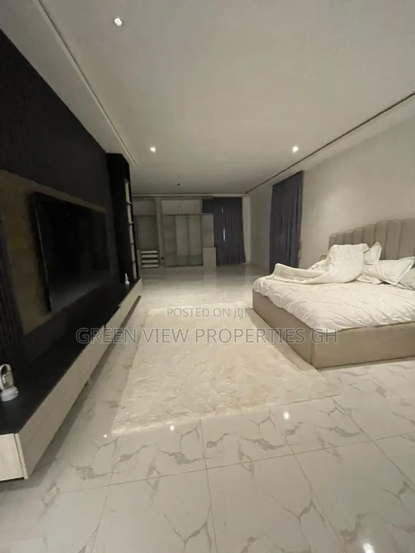 Furnished 5bdrm Duplex in East Legon for sale