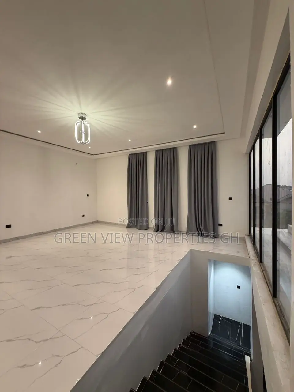 Furnished 5bdrm Duplex in East Legon for sale