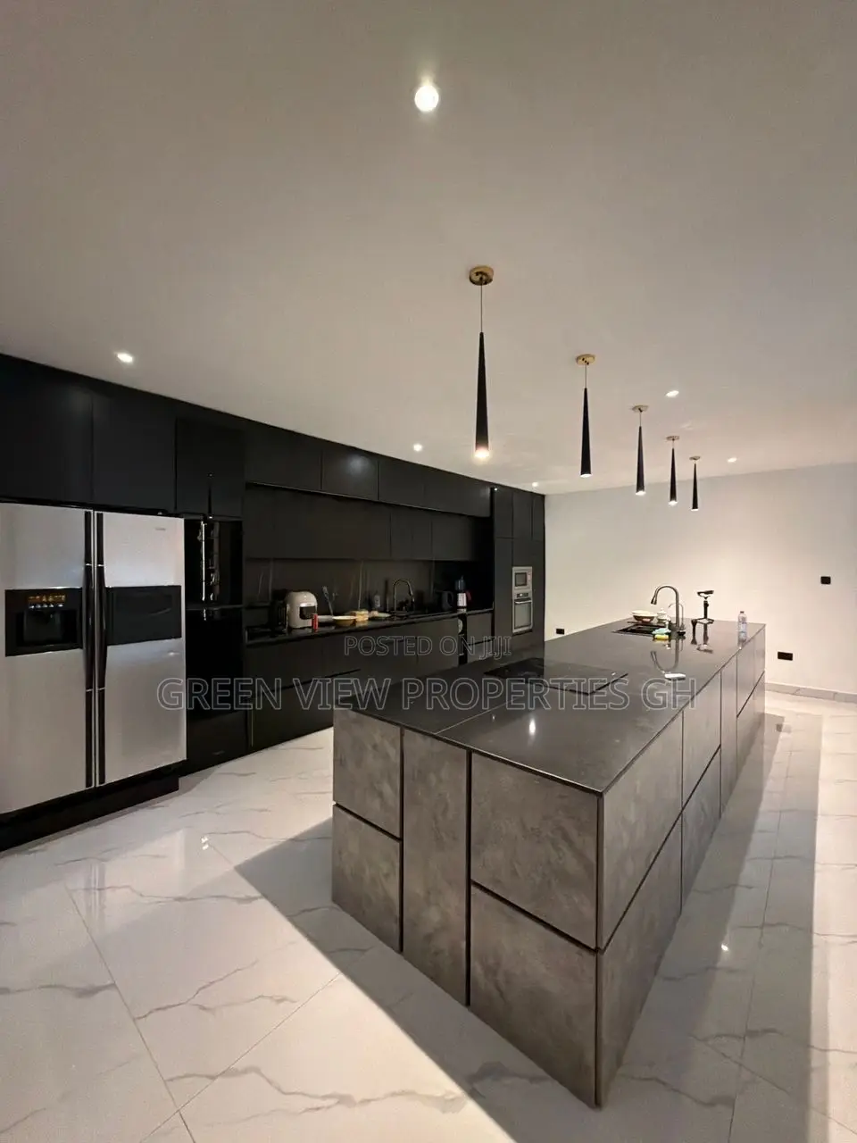 Furnished 5bdrm Duplex in East Legon for sale