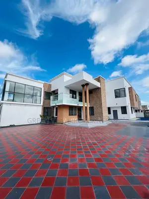 Furnished 5bdrm Duplex in East Legon for sale