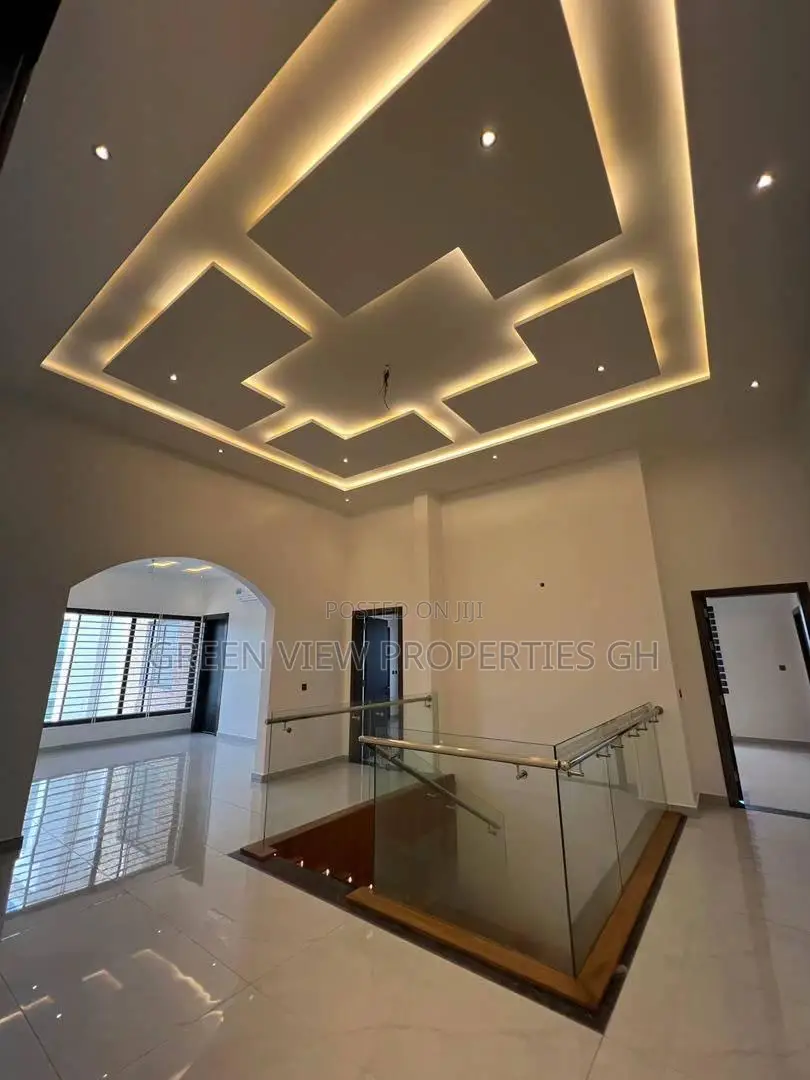 Furnished 5bdrm Duplex in East Legon for sale