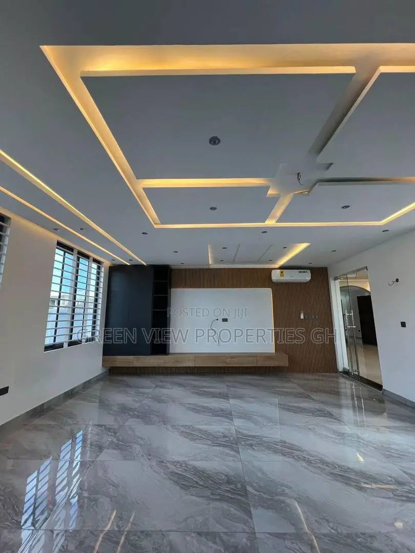 Furnished 5bdrm Duplex in East Legon for sale