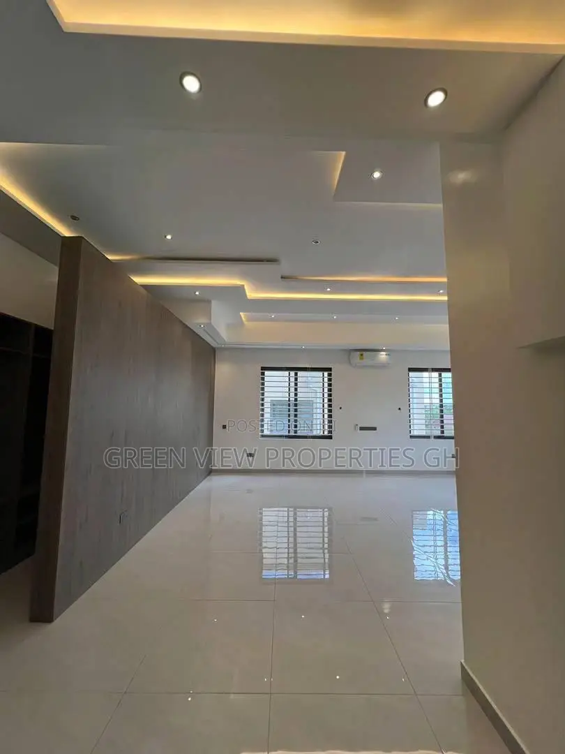 Furnished 5bdrm Duplex in East Legon for sale