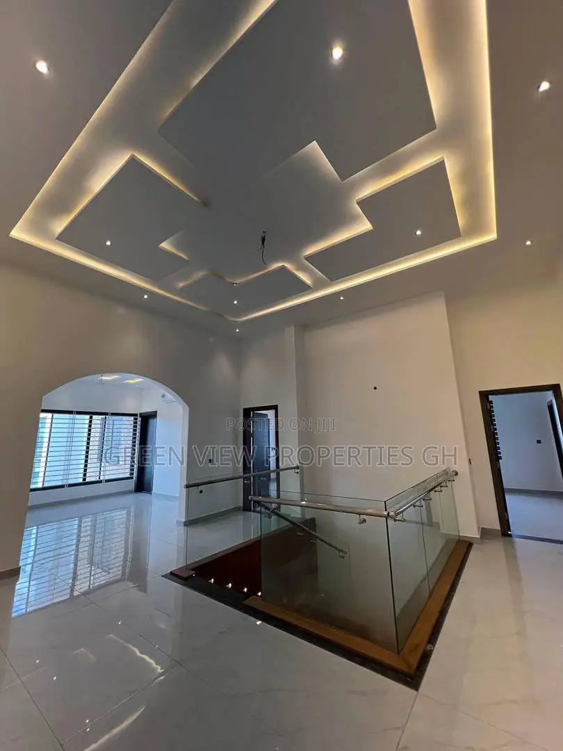 Furnished 5bdrm Duplex in East Legon for sale