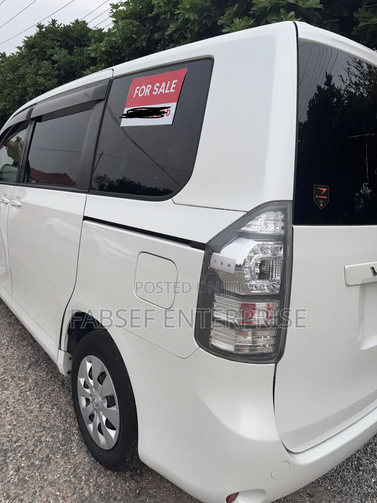 Toyota Voxy 2012 White