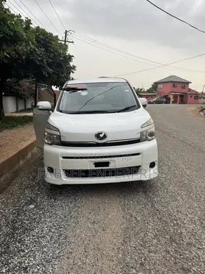 Toyota Voxy 2012 White