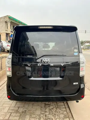 Toyota Voxy 2010 Black