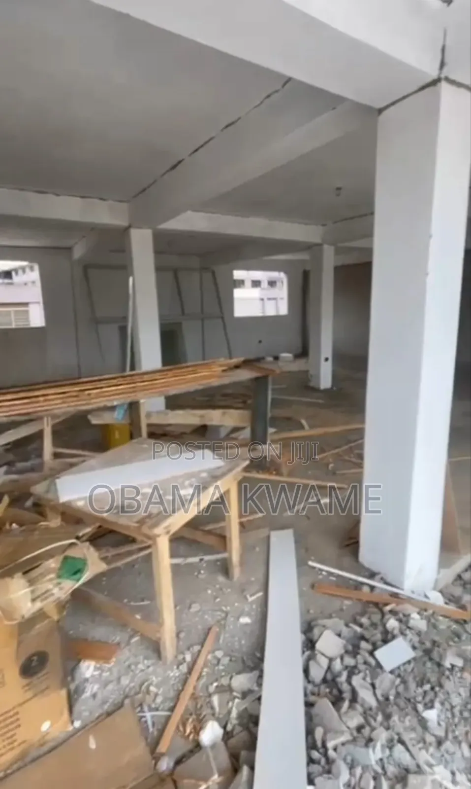Roadside 3 in 1 Shop for Rent at Madina