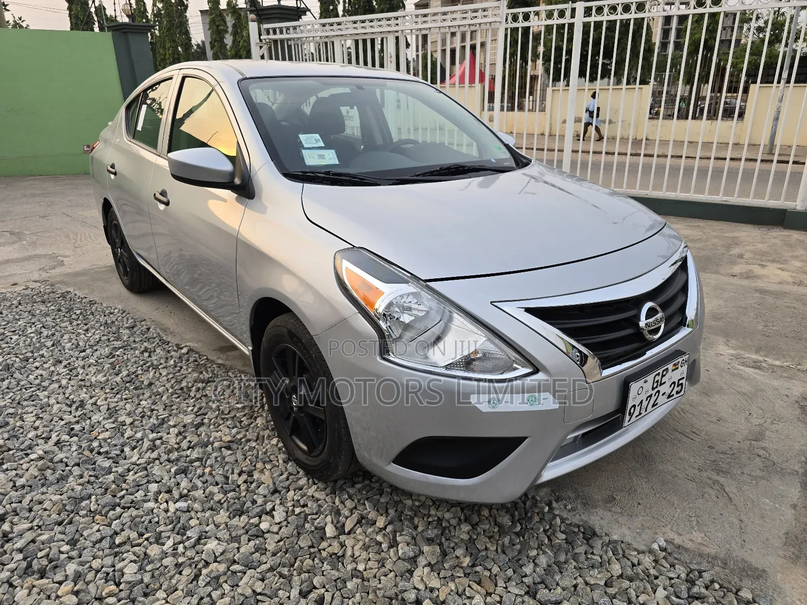 Nissan Versa 1.6 S 2019 Silver