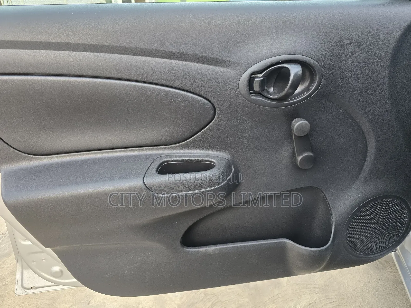Nissan Versa 1.6 S 2019 Silver