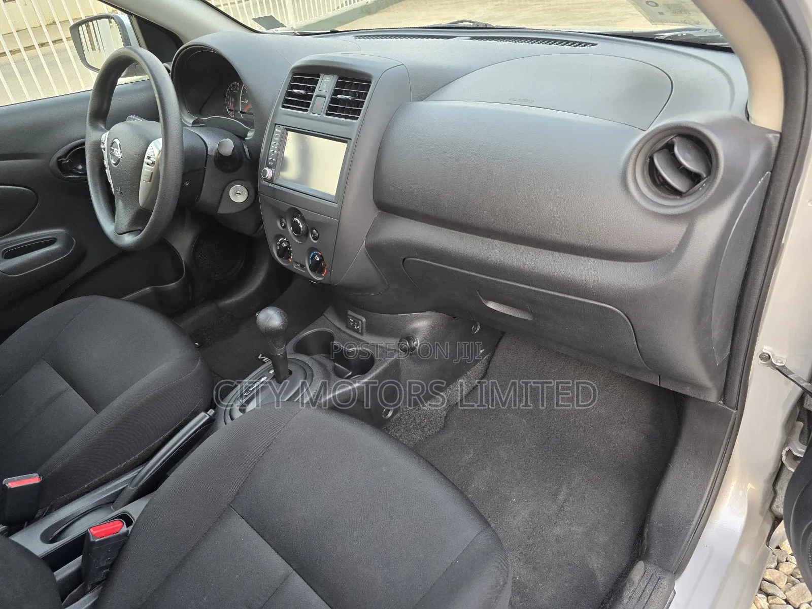 Nissan Versa 1.6 S 2019 Silver