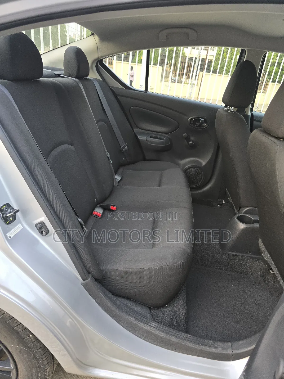 Nissan Versa 1.6 S 2019 Silver