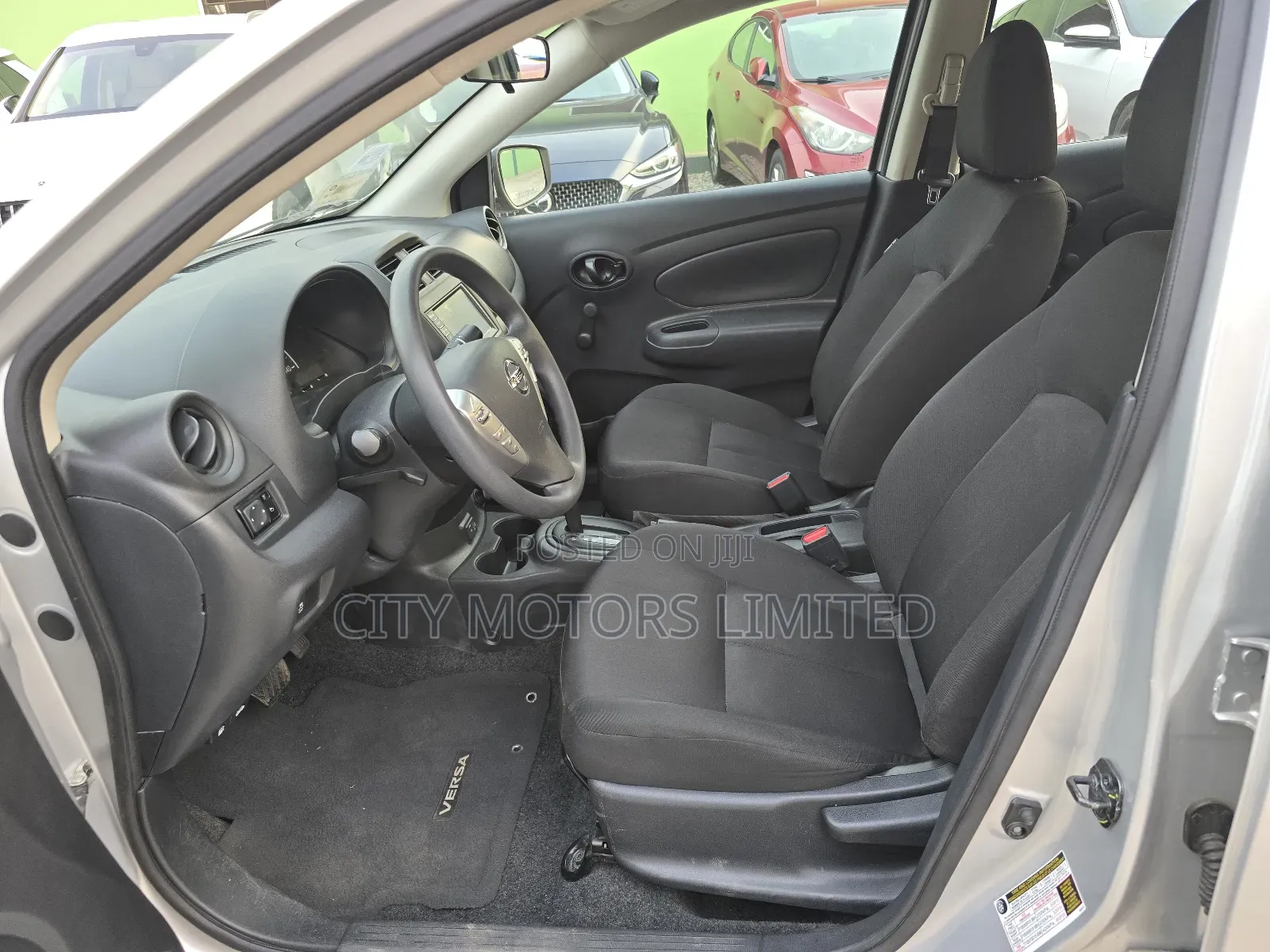 Nissan Versa 1.6 S 2019 Silver