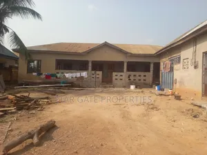 6bdrm House in Krkronum, Kumasi Metropolitan for sale