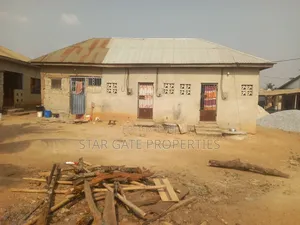 6bdrm House in Krkronum, Kumasi Metropolitan for sale