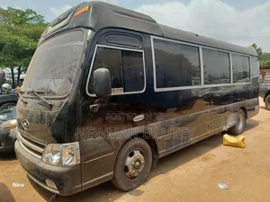 Hyundai County 2014 Black