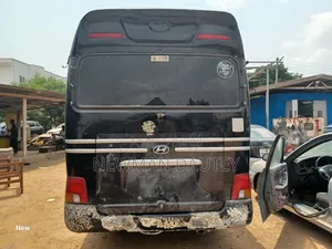 Hyundai County 2014 Black