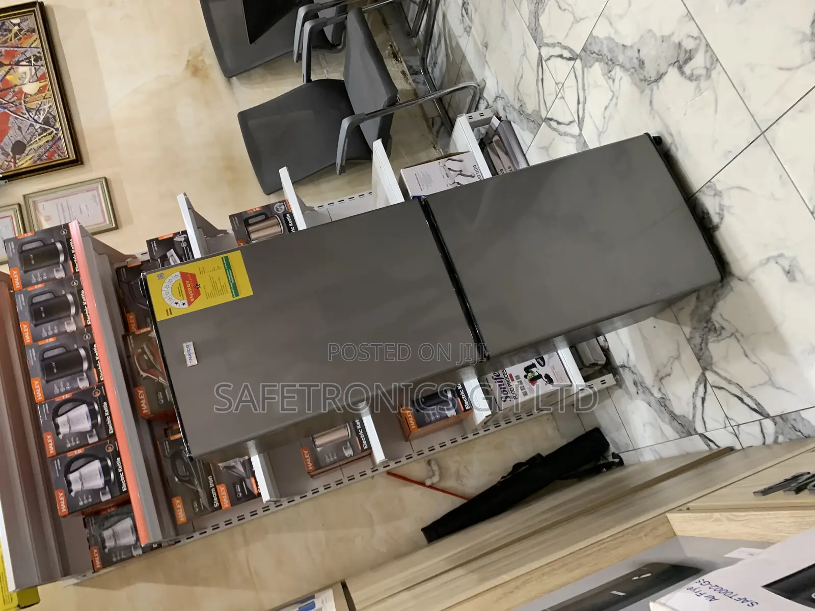 Accurate New 158ltrs Nasf2-20fl Grey 2 Doors Bottom Mount Fridge