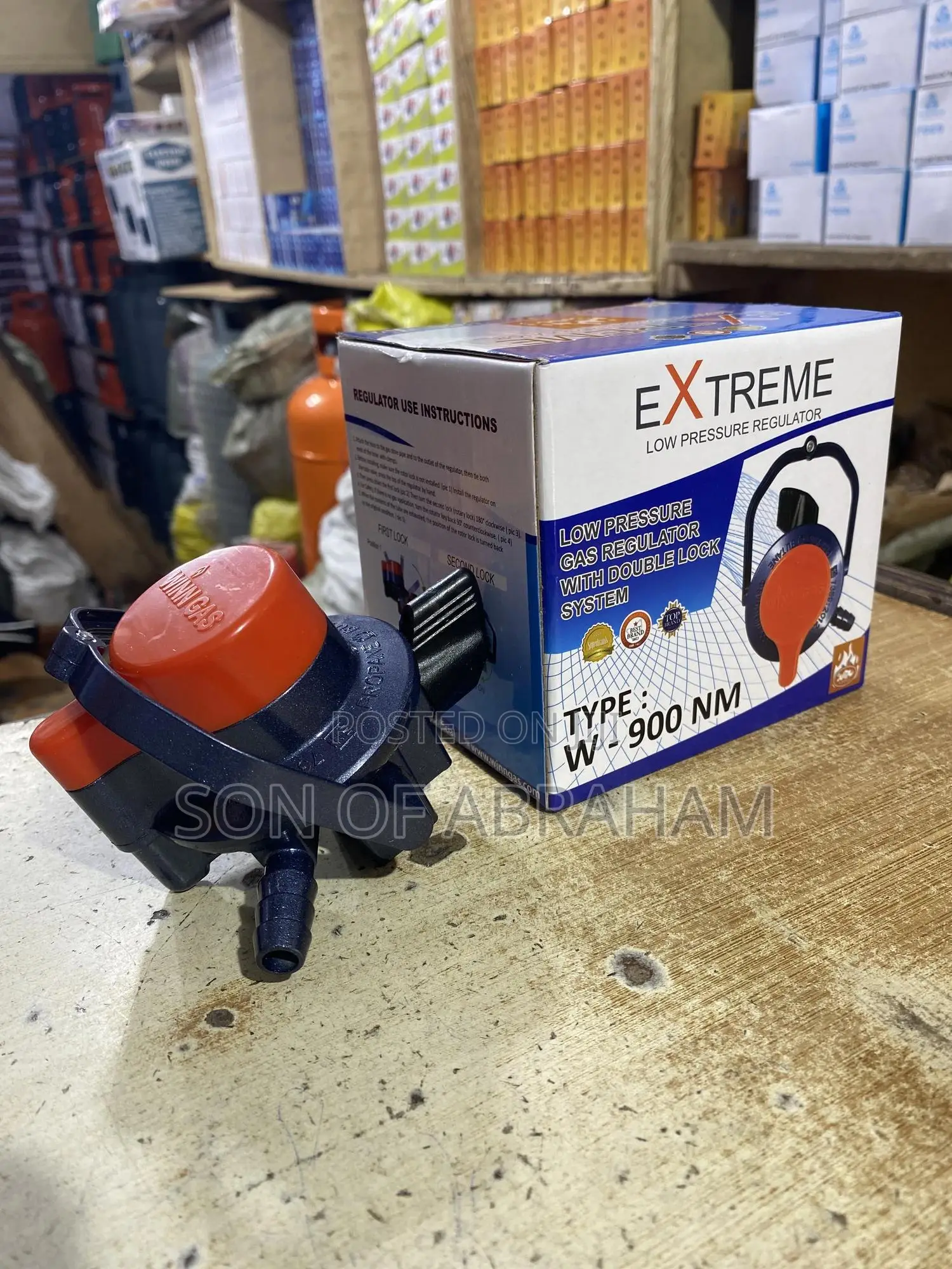 Extreme Low Pressure Gas Regulator With Safety Lock