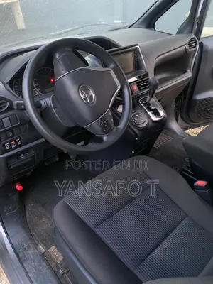 Toyota Voxy 2014 Grey