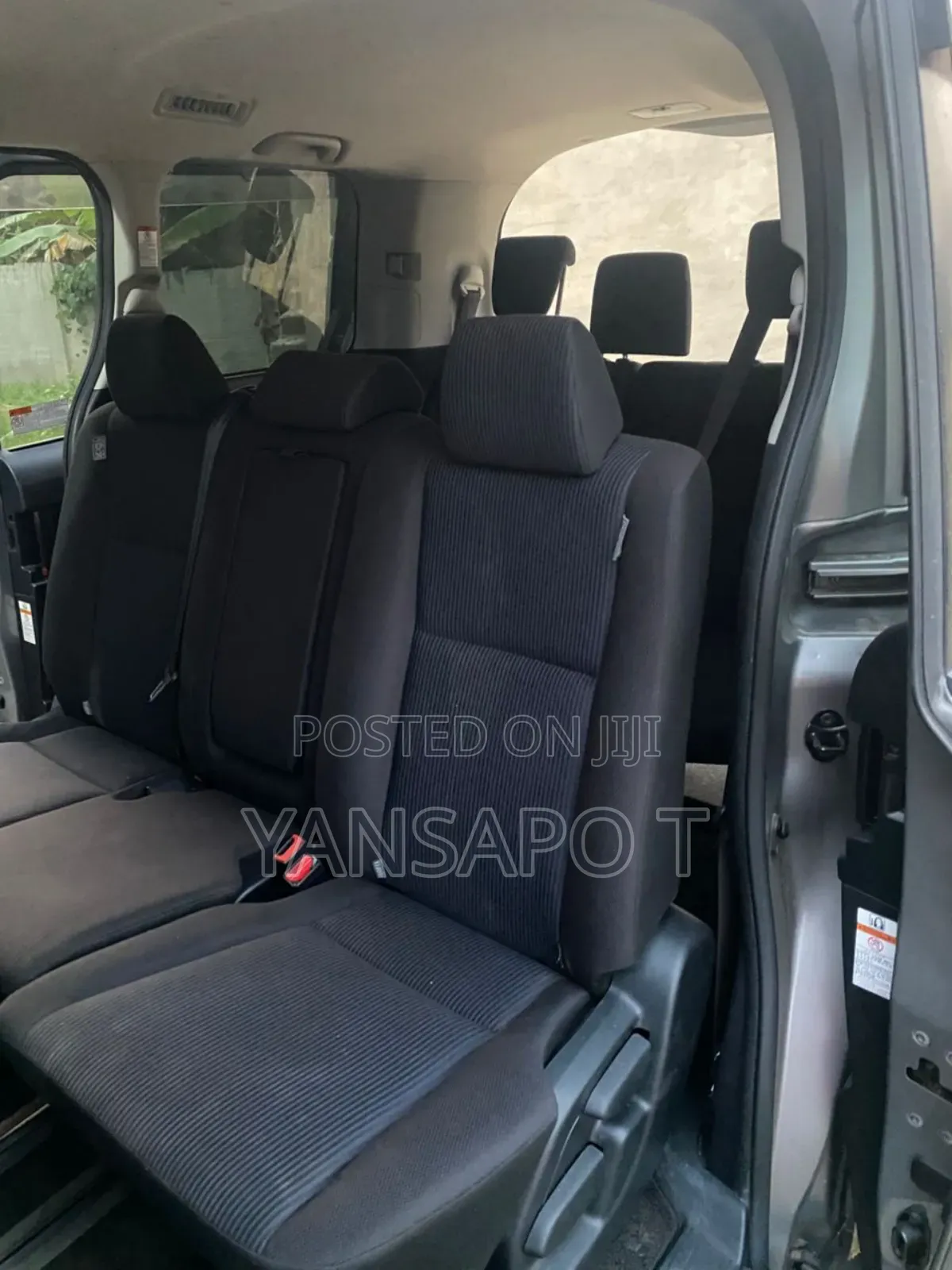 Toyota Voxy 2014 Grey