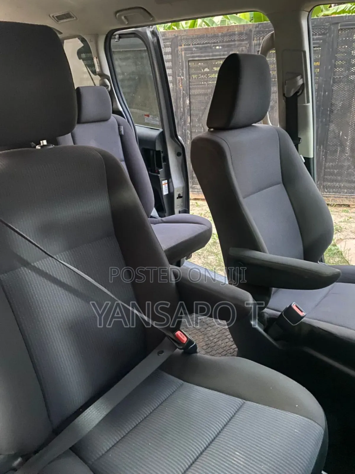 Toyota Voxy 2014 Grey