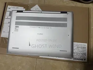 Laptop Dell Inspiron 16 5620 8GB AMD Ryzen 5 SSD 512GB