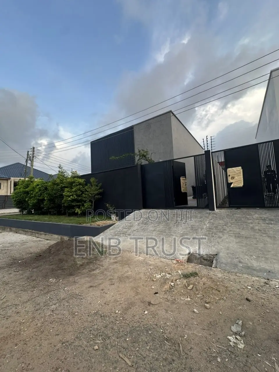 4bdrm Duplex in Tse Addo, Estates for sale