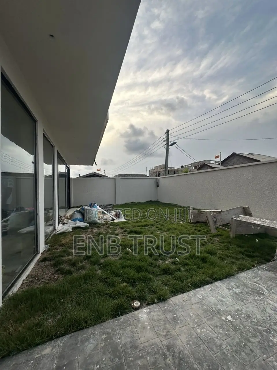 4bdrm Duplex in Tse Addo, Estates for sale