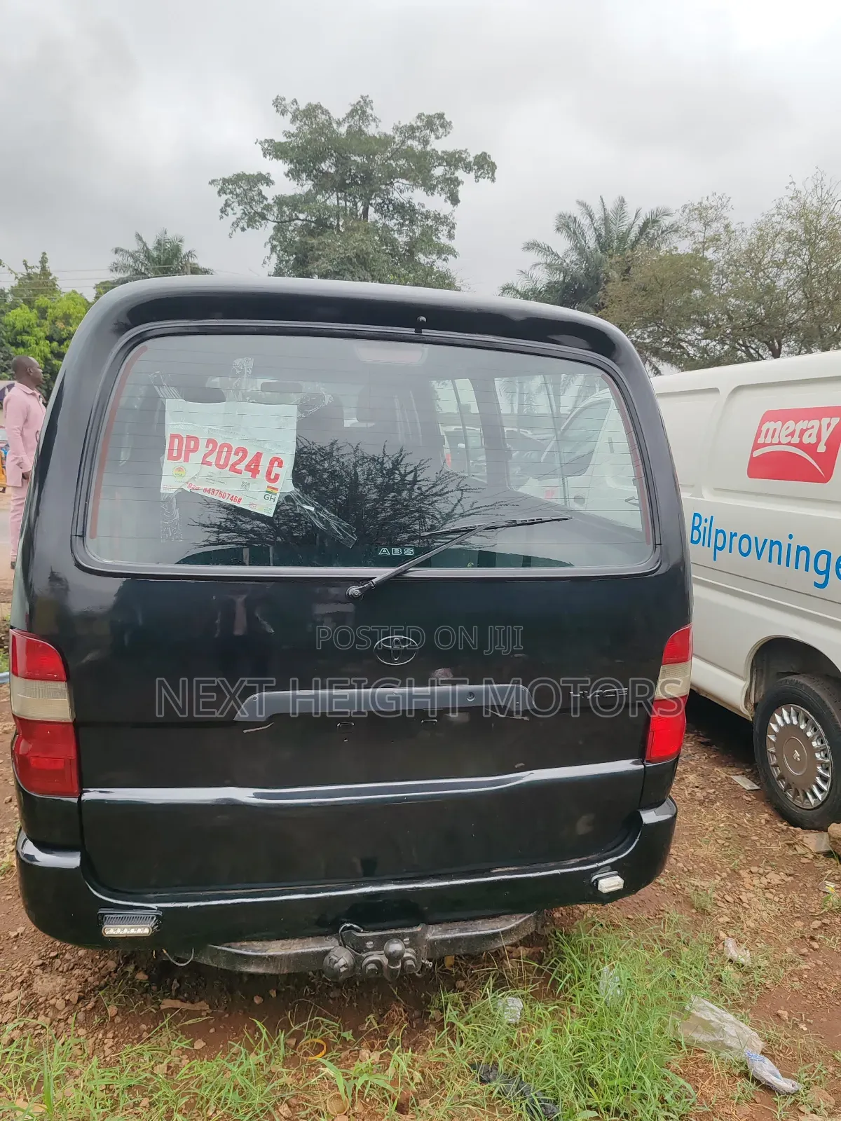 Toyota HiAce 2012 Black