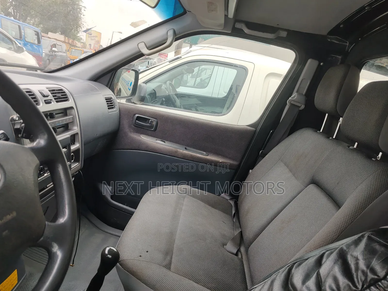 Toyota HiAce 2012 Black