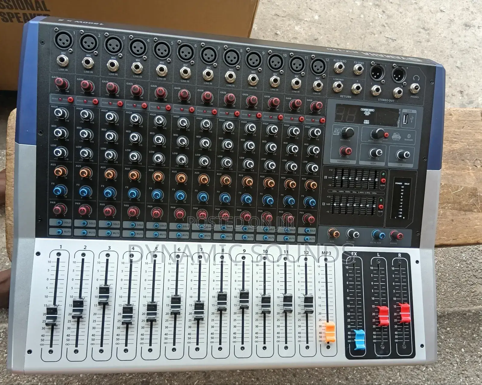 Yamaha 12 Channels Powerednl Mixer