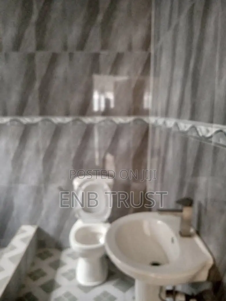 5bdrm Duplex in Oyarifa, Pentecost for rent