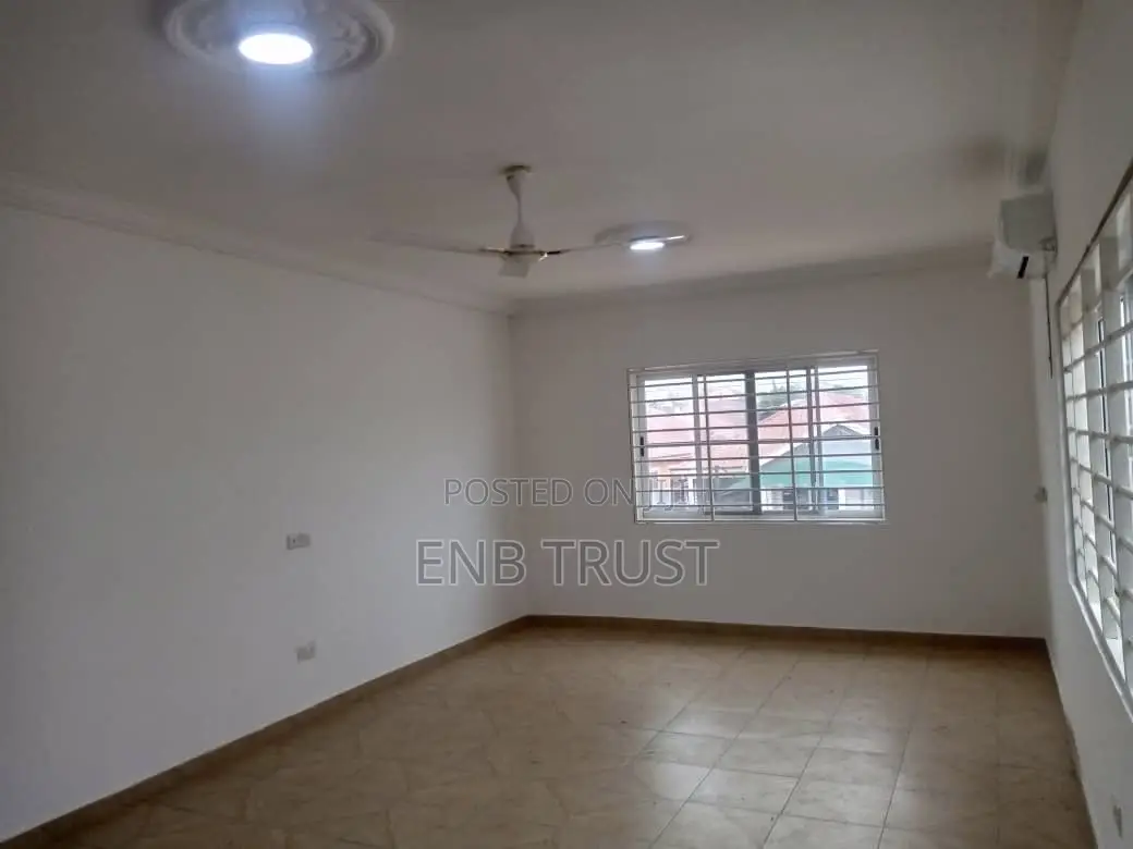 5bdrm Duplex in Oyarifa, Pentecost for rent