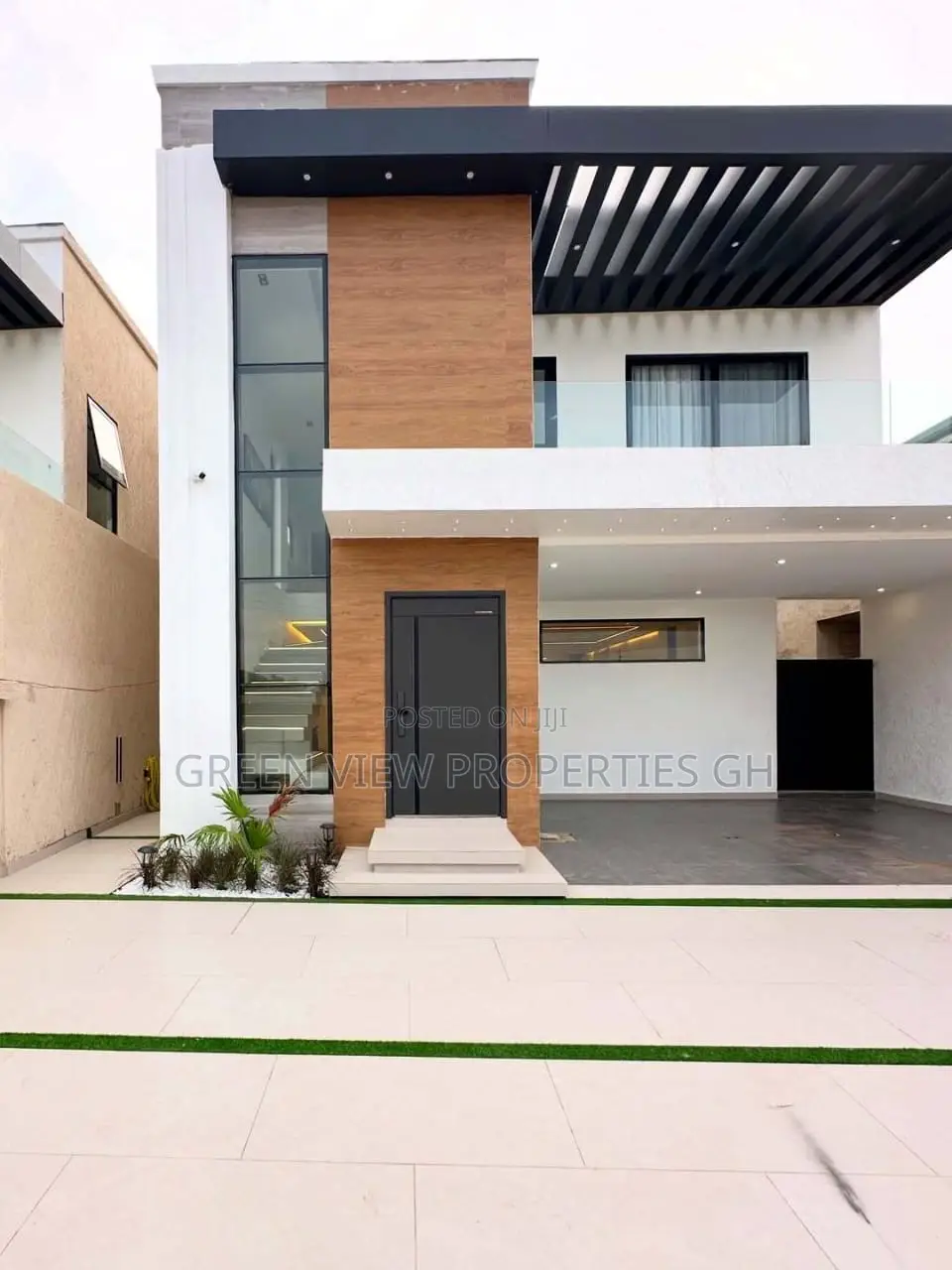 Furnished 4bdrm Mansion in East Legon for sale