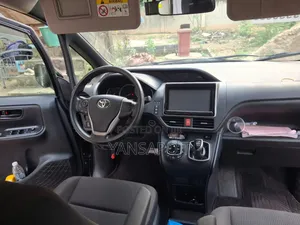 Toyota Voxy 2015 Black