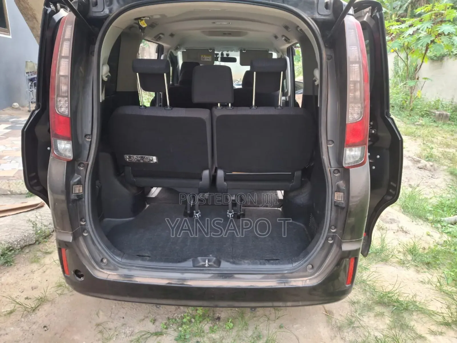 Toyota Voxy 2015 Black