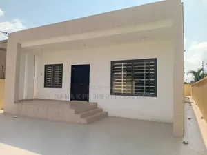 3bdrm House in Pokuase Odumasi for sale