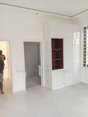 3bdrm House in Pokuase Odumasi for sale