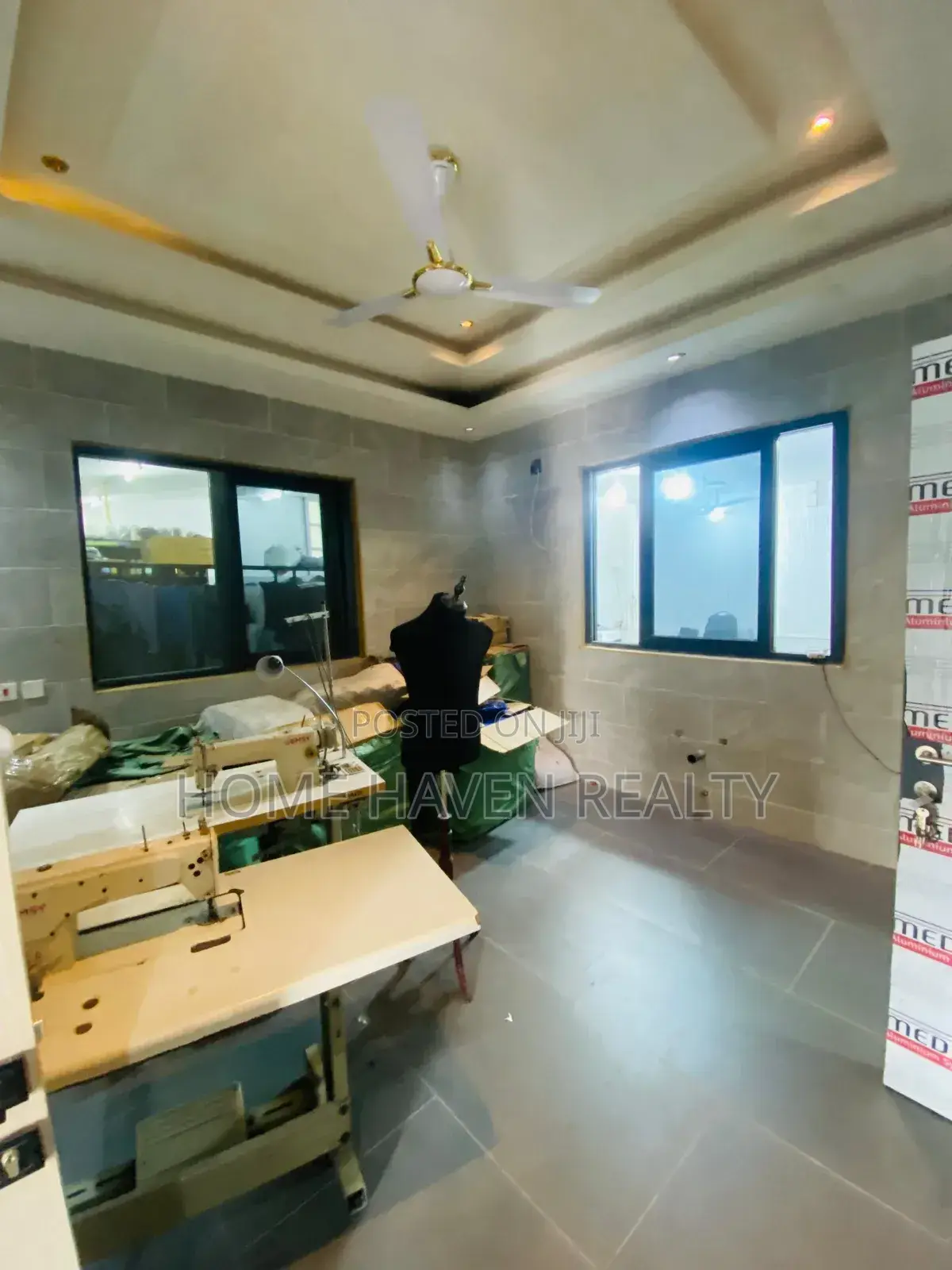 5bdrm House in Abelemkpe for sale