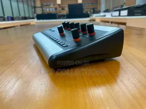 Behringer P16 - M Power Play